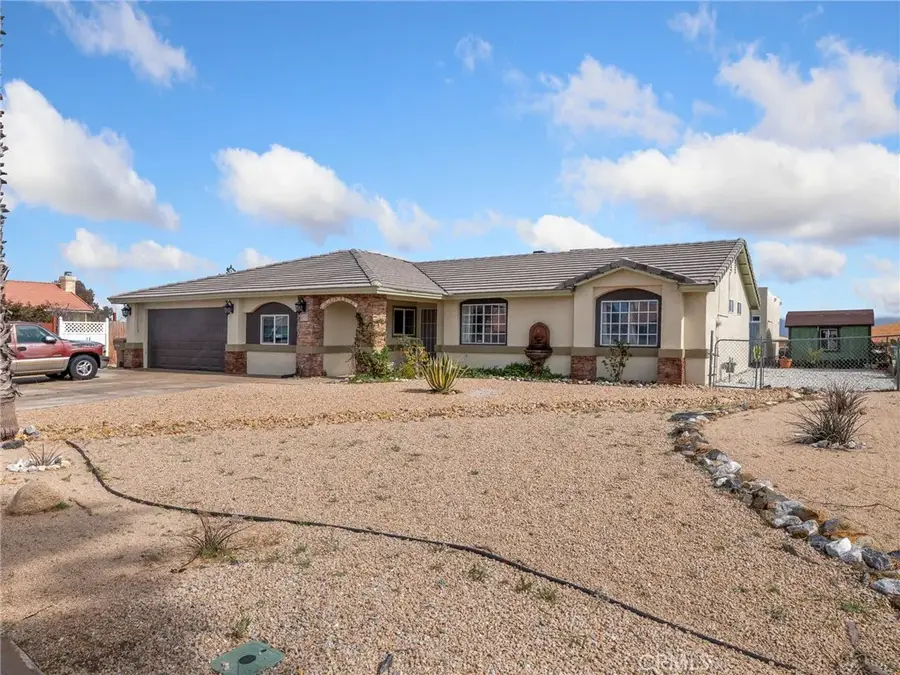 6791 Redwood Avenue, Hesperia, CA 92345 - #3