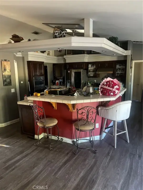 8026 Primrose Avenue, Oak Hills, CA 92344