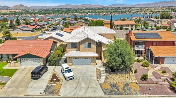 13505 Stoneridge Dr, Victorville, CA 92395