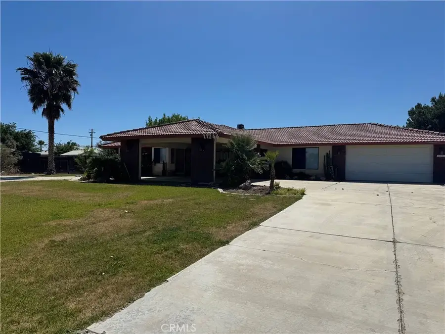 11744 Cottonwood, Hesperia, CA 92345 - #2