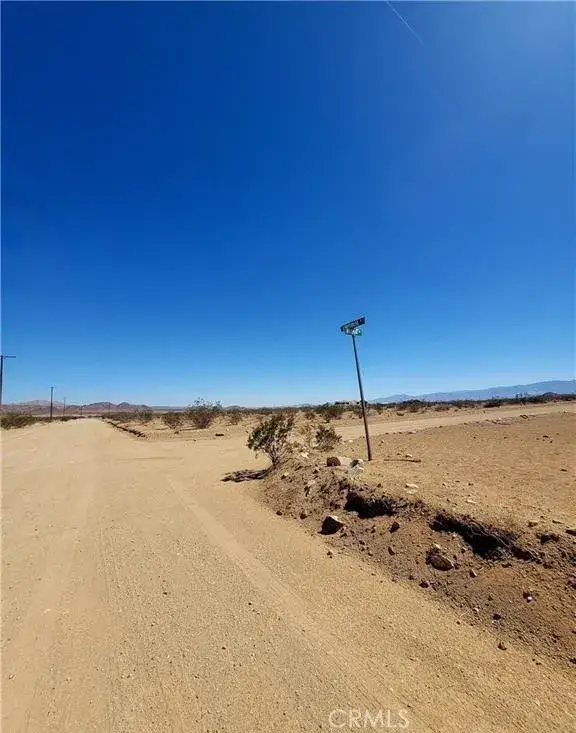 800 Chrysolite, Lucerne Valley, CA 92356 - #3