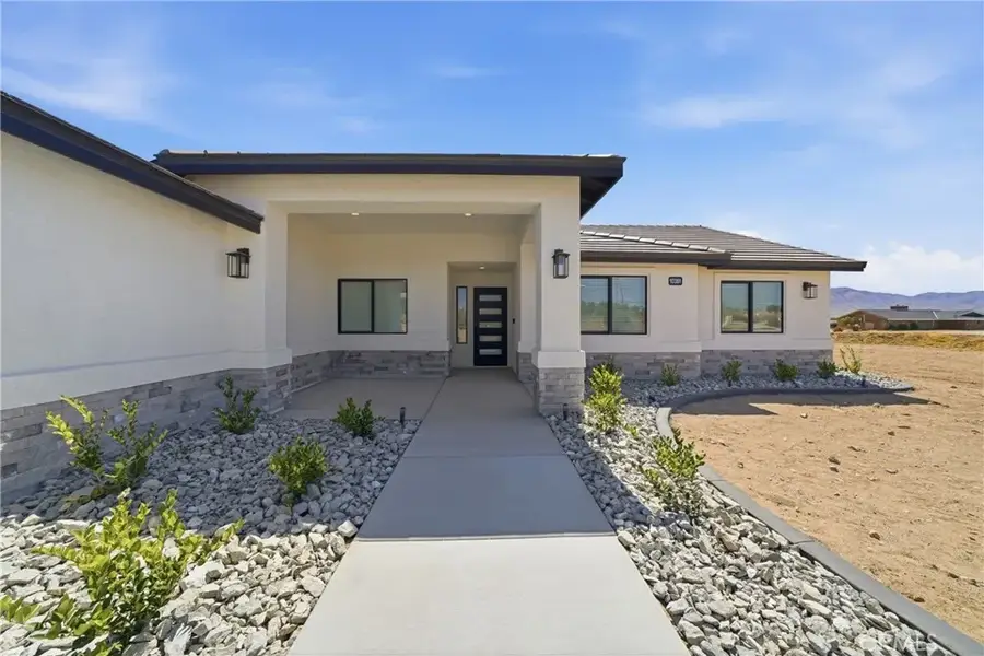 10361 Choiceana Avenue, Hesperia, CA 92345 - #2