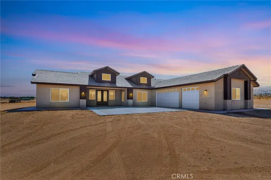 10055 Eaby, Phelan, CA 92371 - #3