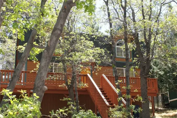 223 Vista, Sugarloaf, CA 92386