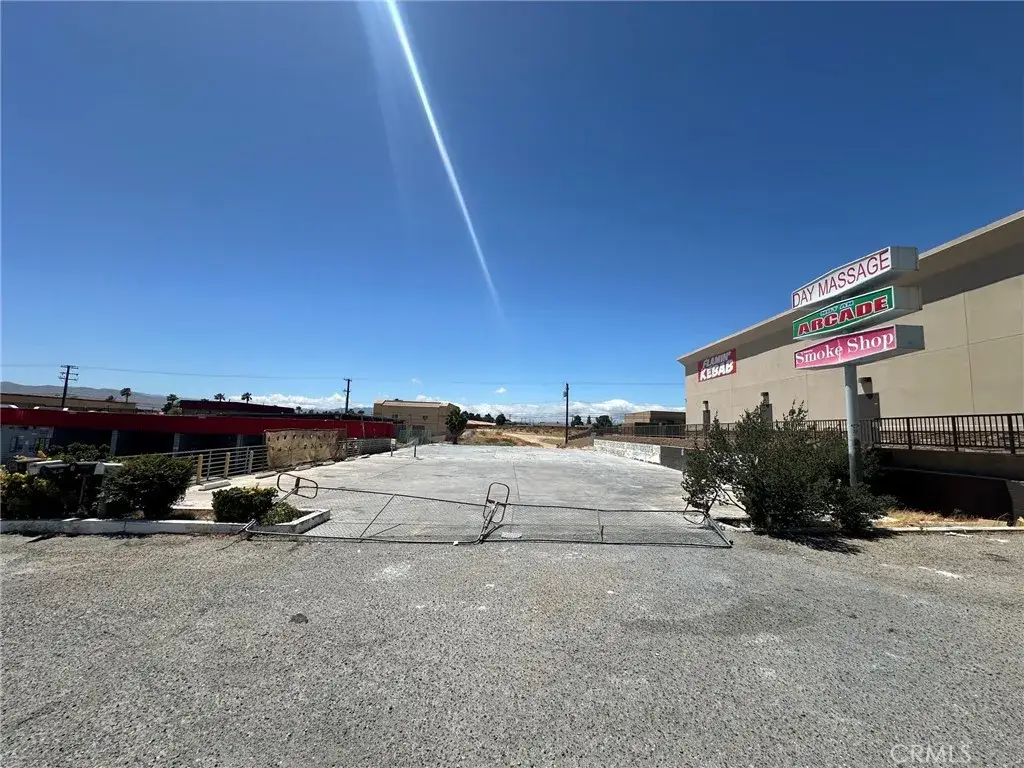 17153 Bear Valley, Hesperia, CA 92345 - #1