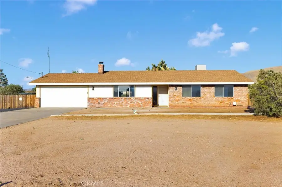 9393 Juniper Street, Apple Valley, CA 92308 - #2