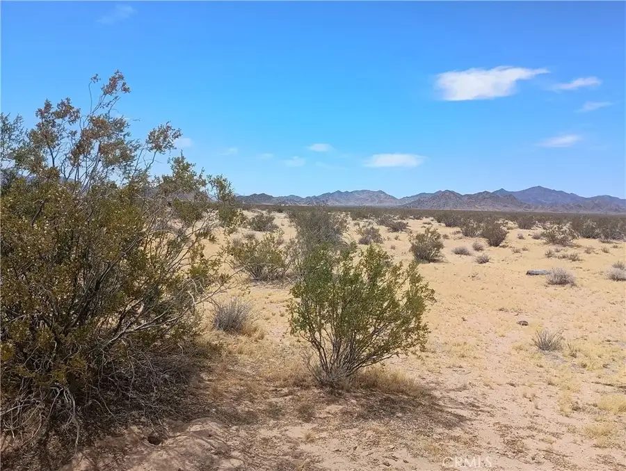 5 North Side, Lucerne Valley, CA 92356 - #2