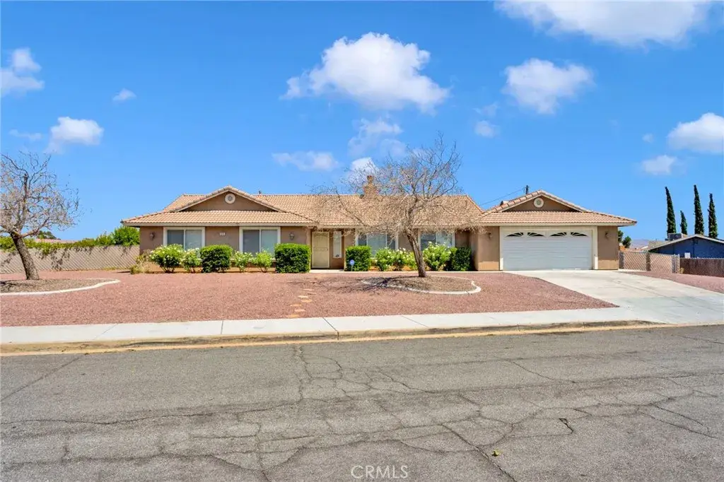 13935 Apple Creek, Victorville, CA 92395 - #1