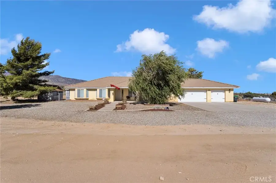 3632 Cambria, Phelan, CA 92371 - #3