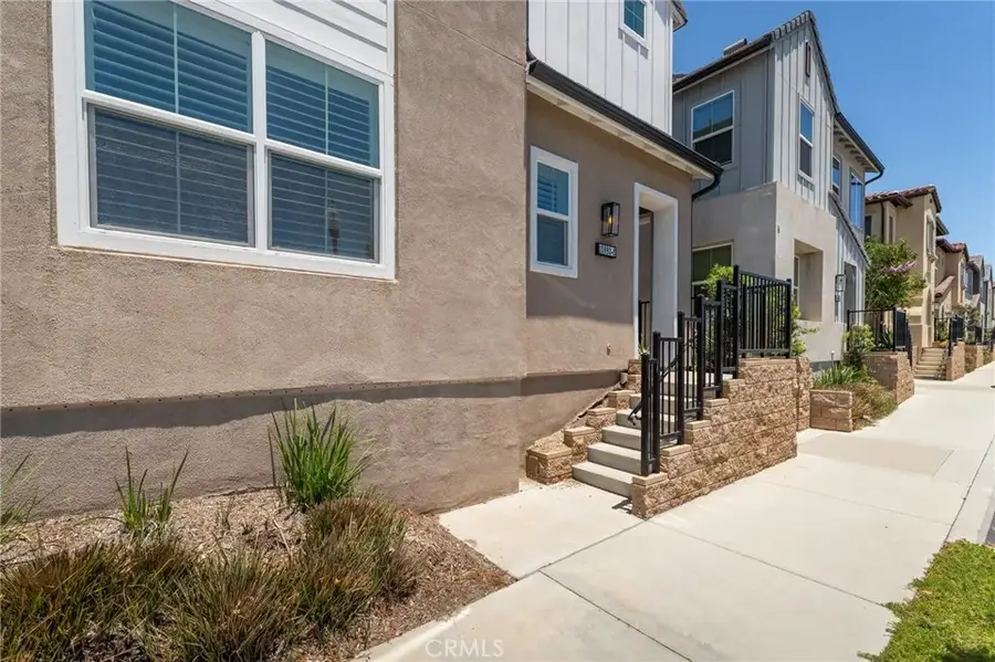 15982 Parkhouse #2, Fontana, CA 92336 - #3
