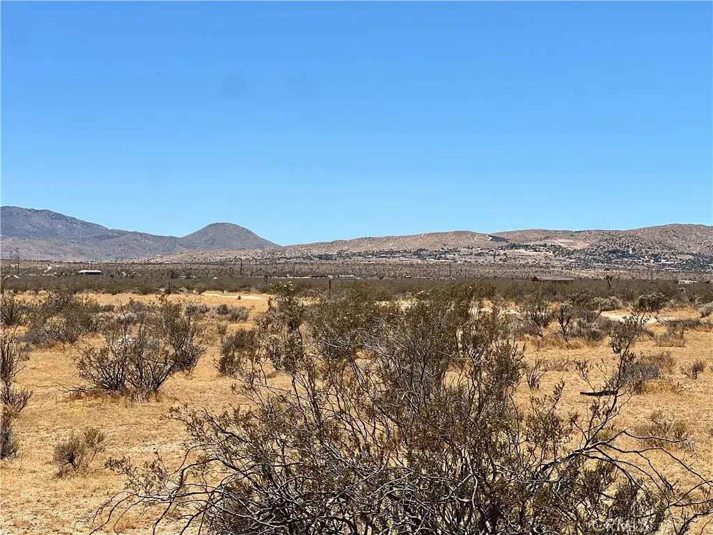1 Del Oro, Apple Valley, CA 92308 - #1