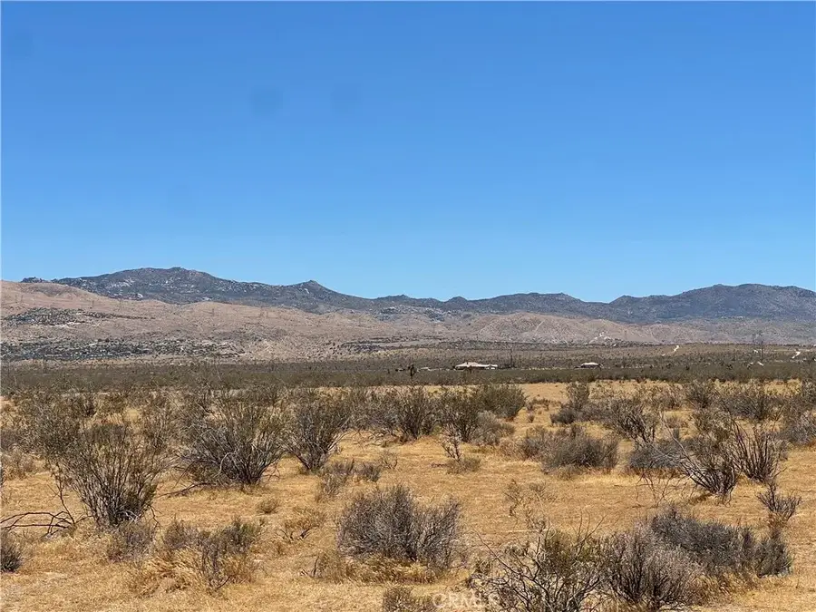 1 Del Oro, Apple Valley, CA 92308 - #2