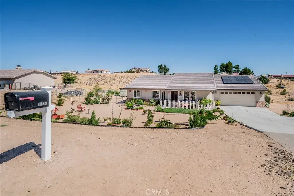 18736 Wisteria, Hesperia, CA 92345 - #1