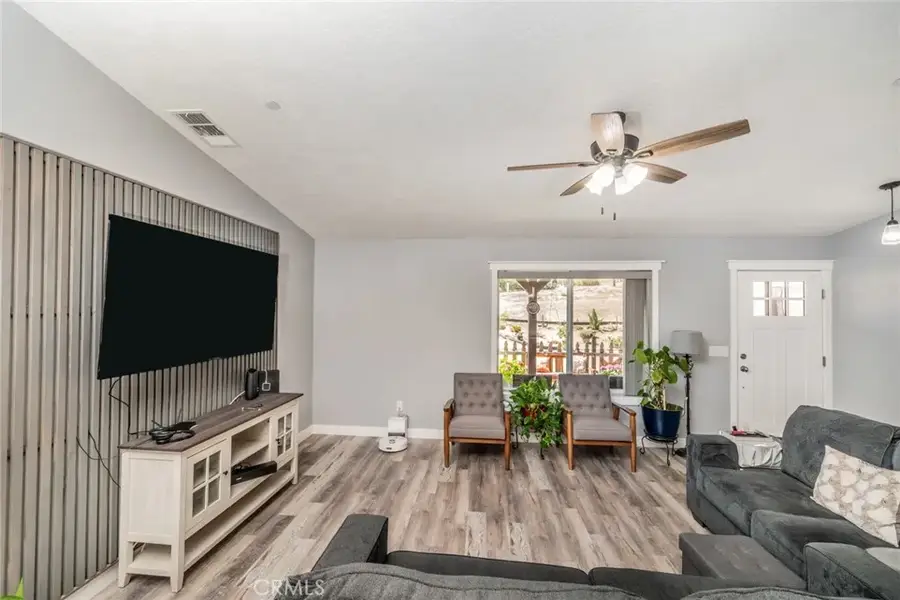 18736 Wisteria, Hesperia, CA 92345 - #3
