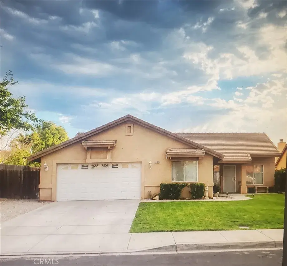 15328 Flagstaff, Victorville, CA 92394 - #1