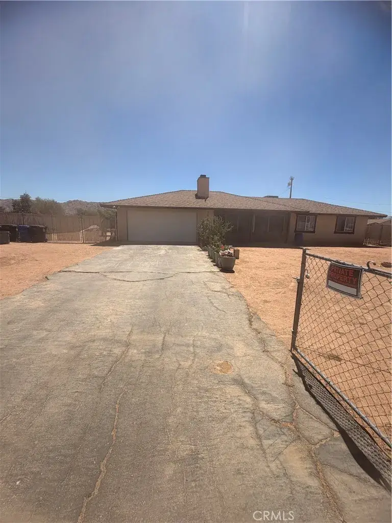 16661 Pawnee, Apple Valley, CA 92307 - #1