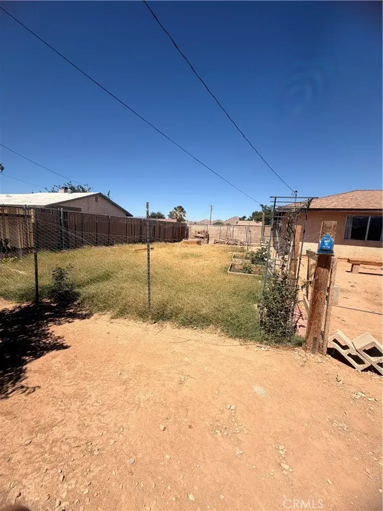 16661 Pawnee, Apple Valley, CA 92307 - #3