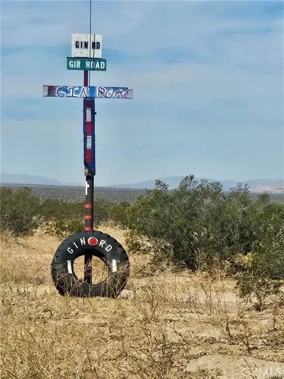 0 Gin, Landers, CA 92285