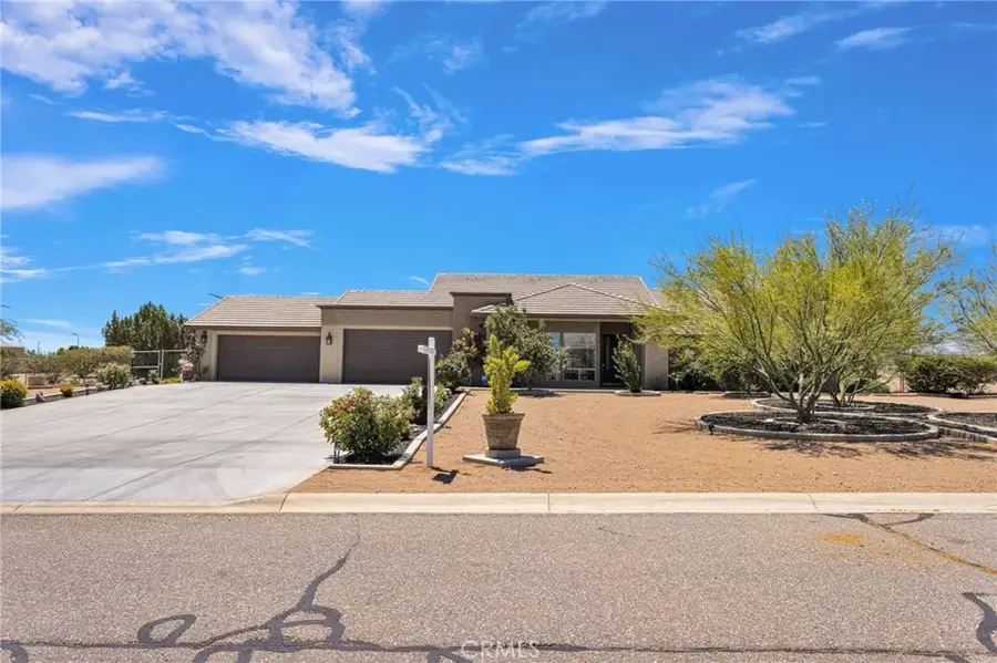 9879 Silver Palm Drive, Oak Hills, CA 92344 - #3