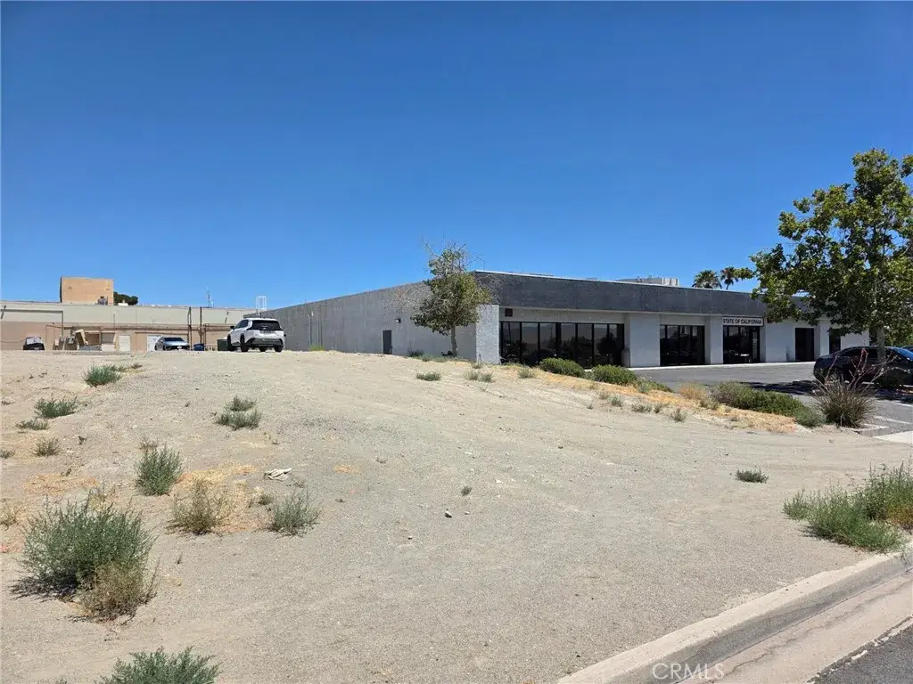 0 Anacapa, Victorville, CA 92392 - #1