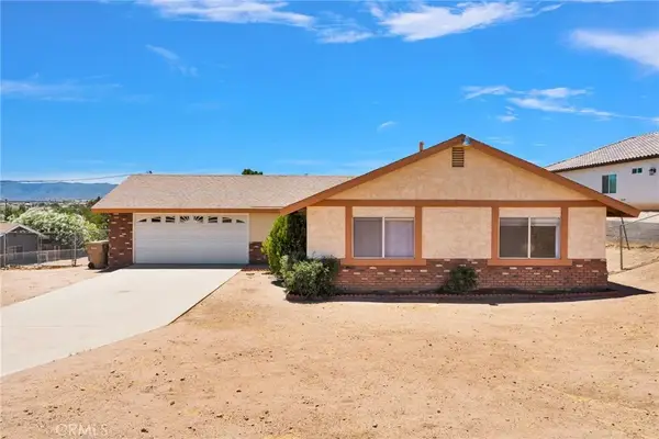 16389 Fremontia, Hesperia, CA 92345