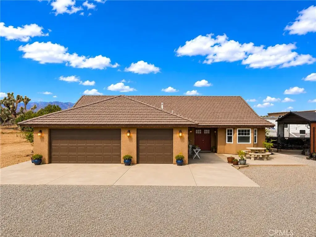 6738 Tamarisk, Hesperia, CA 92344 - #1