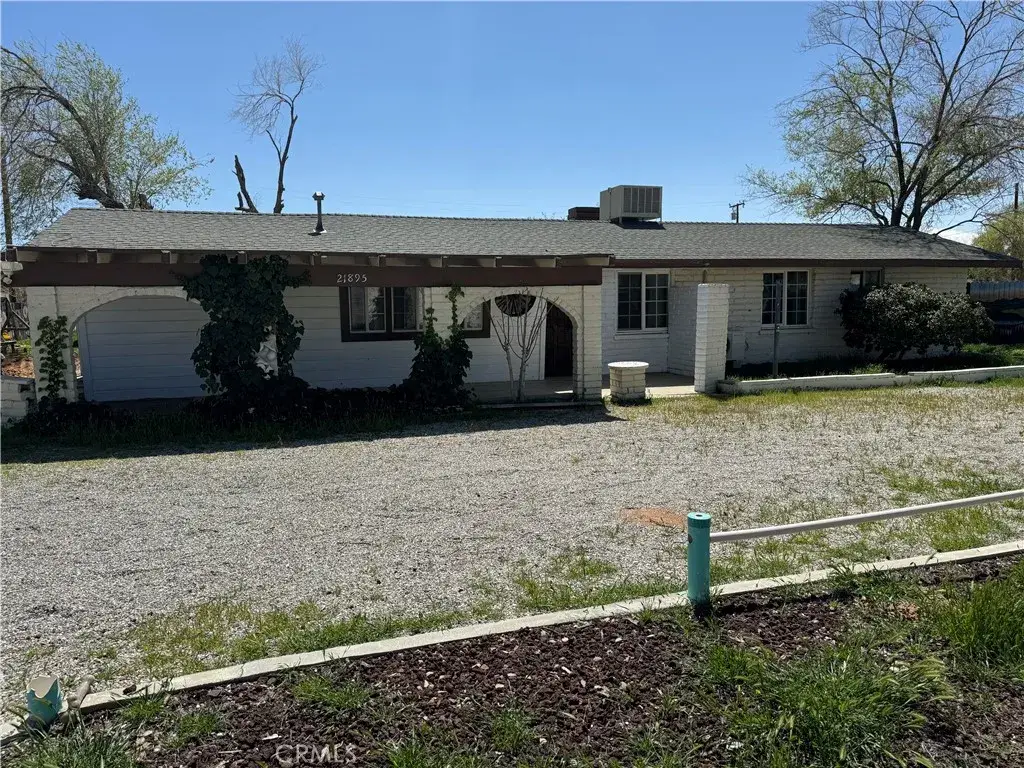 21895 Biloxi Road, Apple Valley, CA 92307 - #1