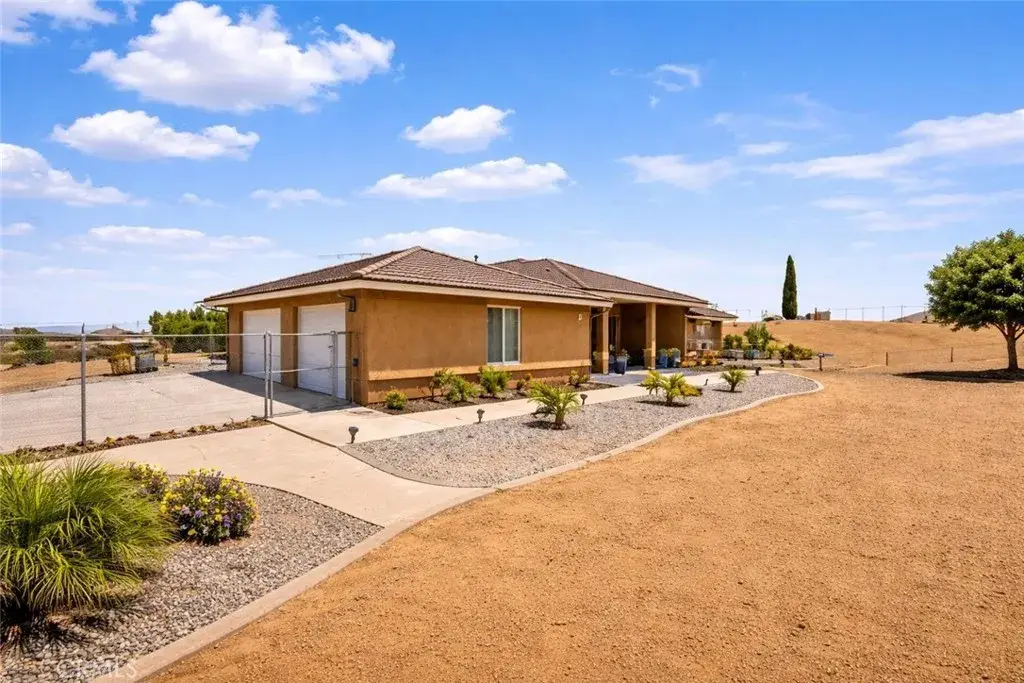 6797 Blue Rose, Oak Hills, CA 92344 - #1