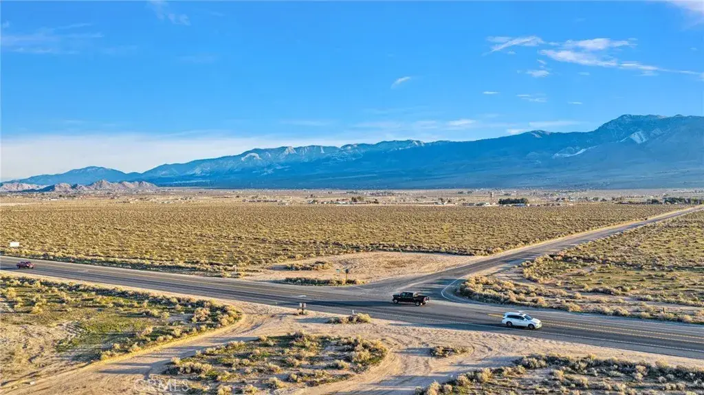 300 Highway 18, Lucerne Valley, CA 92356 - #1
