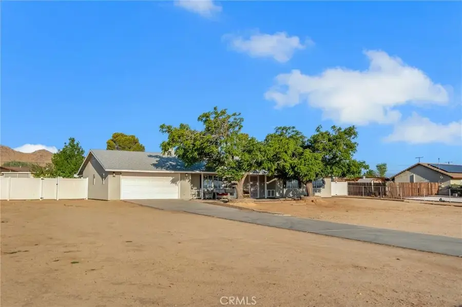 15963 Tao Road, Apple Valley, CA 92307 - #2
