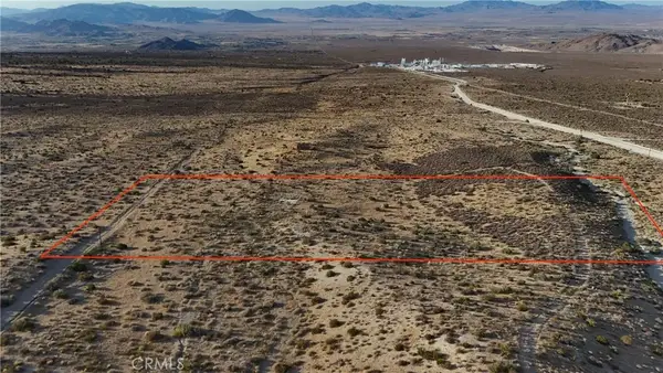 754 Crystal Creek (near), Lucerne Valley, CA 92356