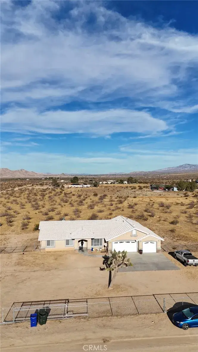 10575 Estrella, Apple Valley, CA 92308 - #1