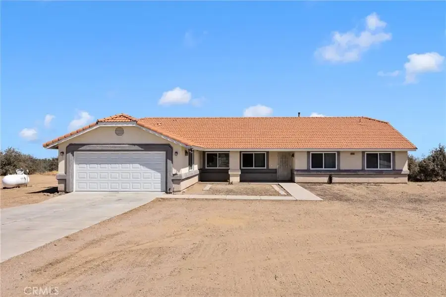 9352 Cedar Street, Oak Hills, CA 92344 - #2