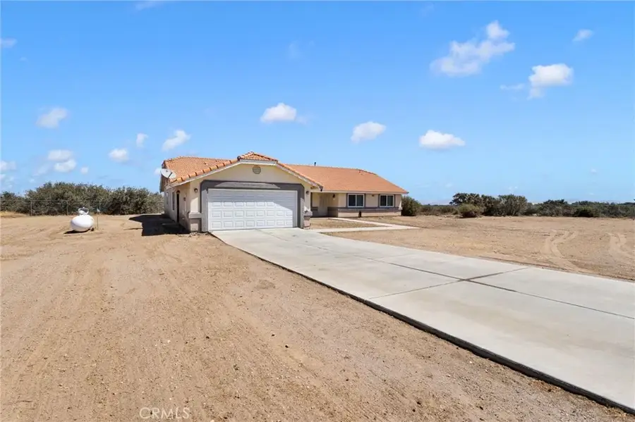 9352 Cedar Street, Oak Hills, CA 92344 - #3