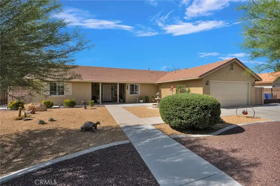 16412 Pauhaska, Apple Valley, CA 92307 - #2