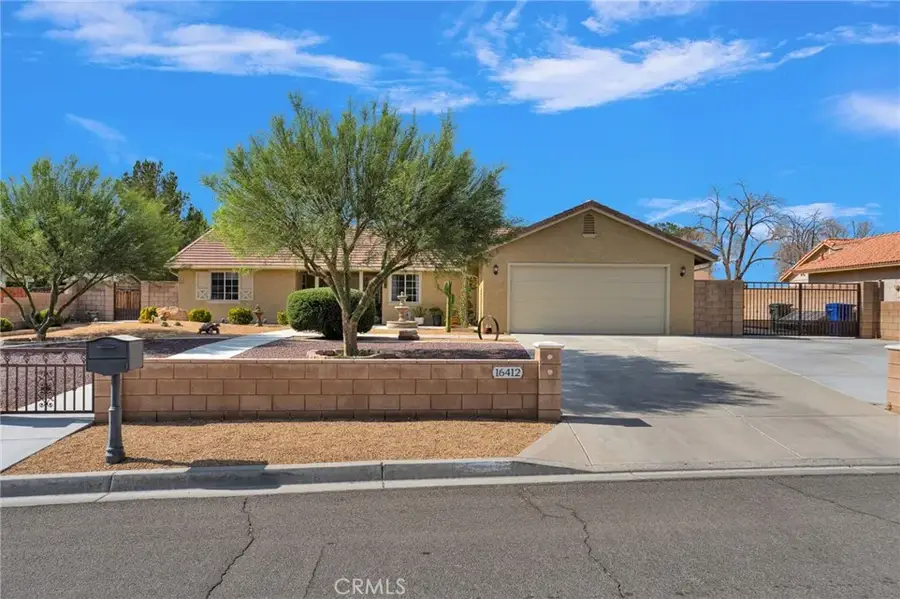 16412 Pauhaska, Apple Valley, CA 92307 - #3