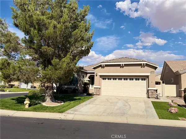 10115 Wilmington Lane, Apple Valley, CA 92308