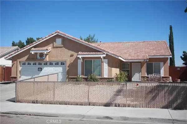 16034 Holly Brook Ln, Victorville, CA 92395