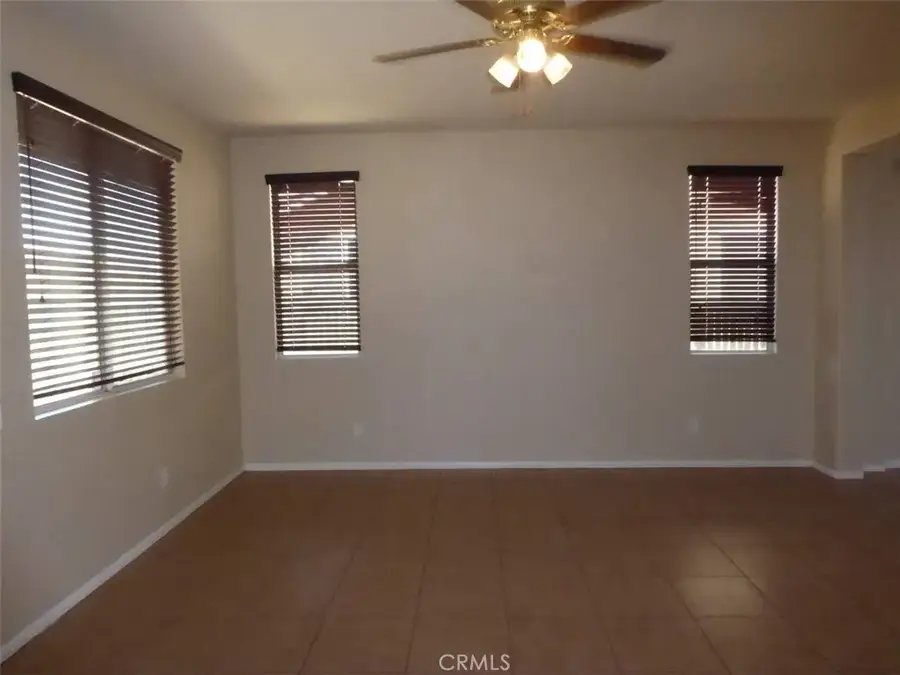 8906 Gentian, Hesperia, CA 92344 - #2