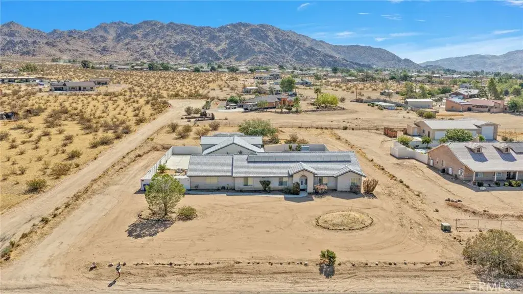 17389 Central Road, Apple Valley, CA 92307 - #1