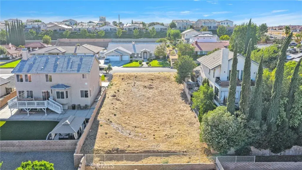 13255 Autumn Leaves, Victorville, CA 92395 - #1