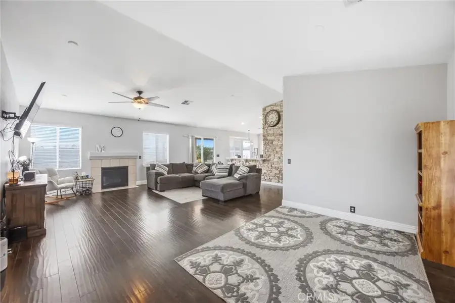 14118 Fresian, Apple Valley, CA 92307 - #2