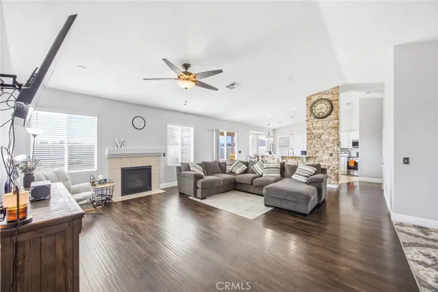 14118 Fresian, Apple Valley, CA 92307 - #3