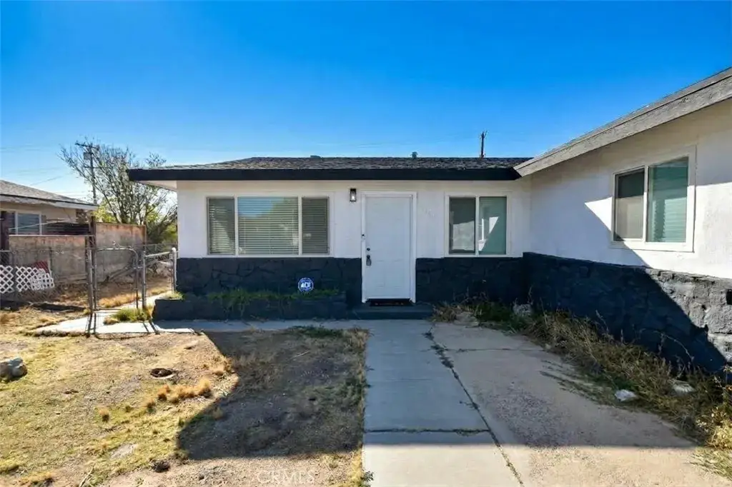 35764 Frontier, Yermo, CA 92398 - #1