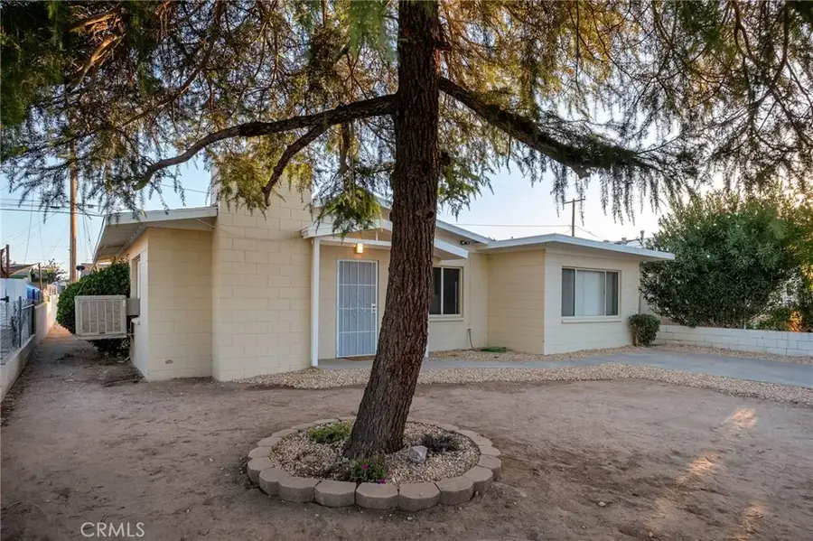 16445 Live Oak, Hesperia, CA 92345 - #3