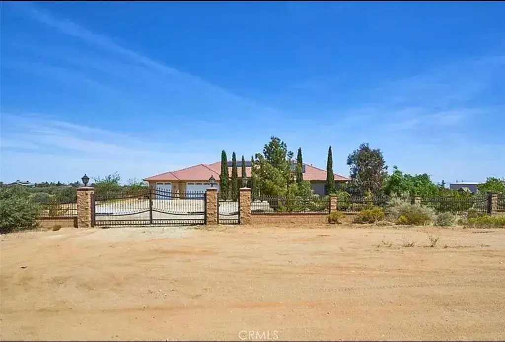 7438 Woodcliff, Phelan, CA 92371 - #1