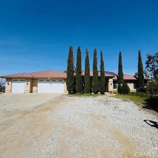 7438 Woodcliff, Phelan, CA 92371 - #2