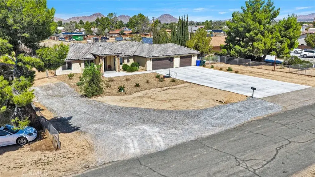 13922 Jicarilla Road, Apple Valley, CA 92307 - #1