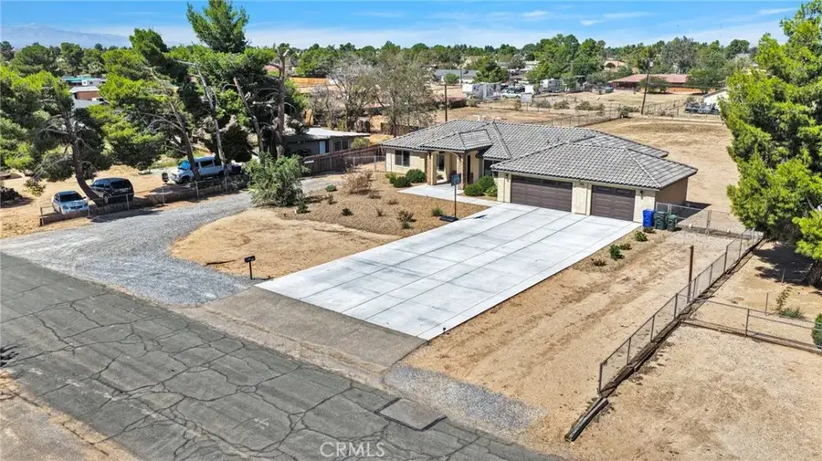 13922 Jicarilla Road, Apple Valley, CA 92307 - #3