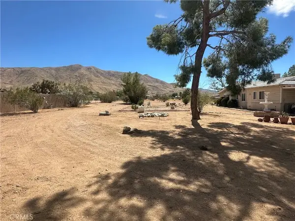 9545 Joshua Street, Apple Valley, CA 92308